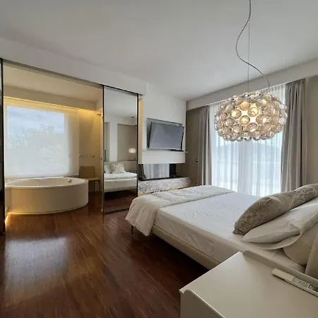 Casa With Private Pool - Dei Marmi Lägenhet